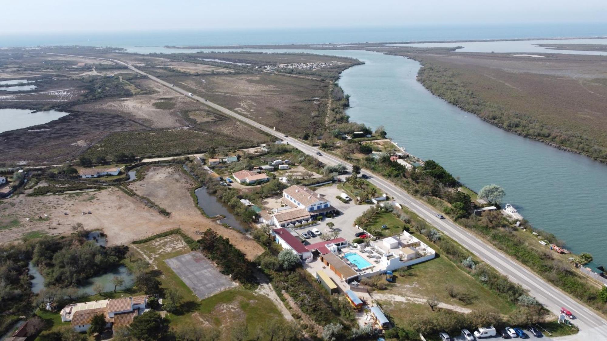 Clamador Saintes-Maries-de-la-Mer Buitenkant foto